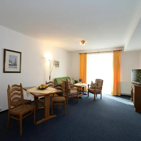 Appartement In With Parking Space Bichlbach
