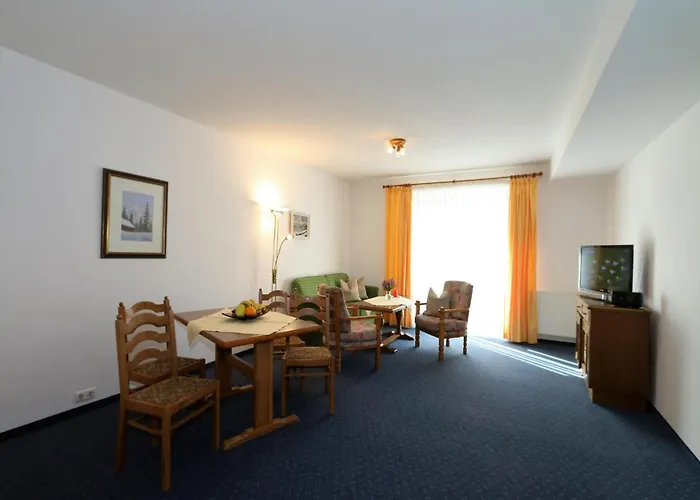 Apartamento In Zugspitz Arena Near Cycle Path Bichlbach